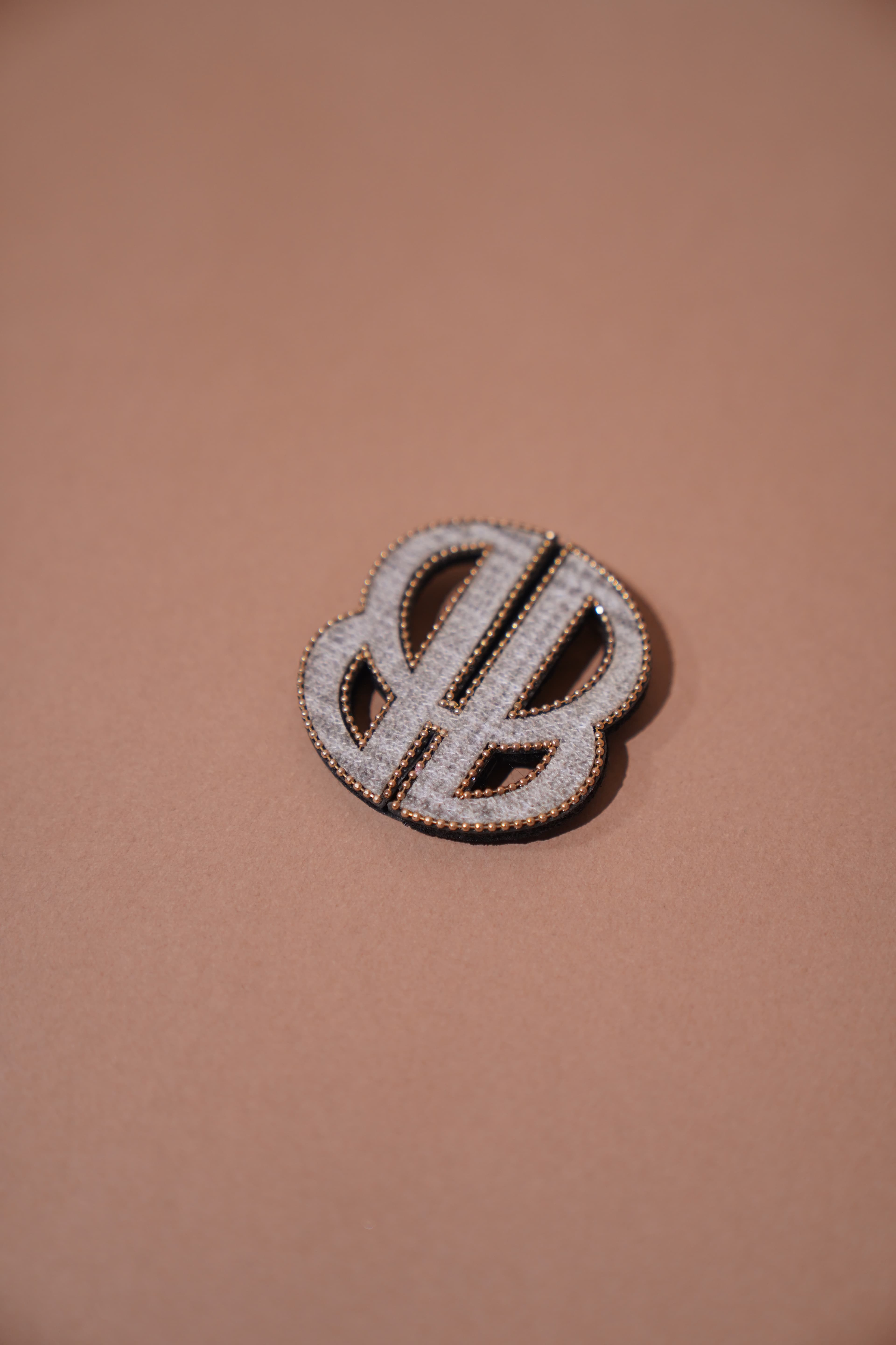 BROOCH